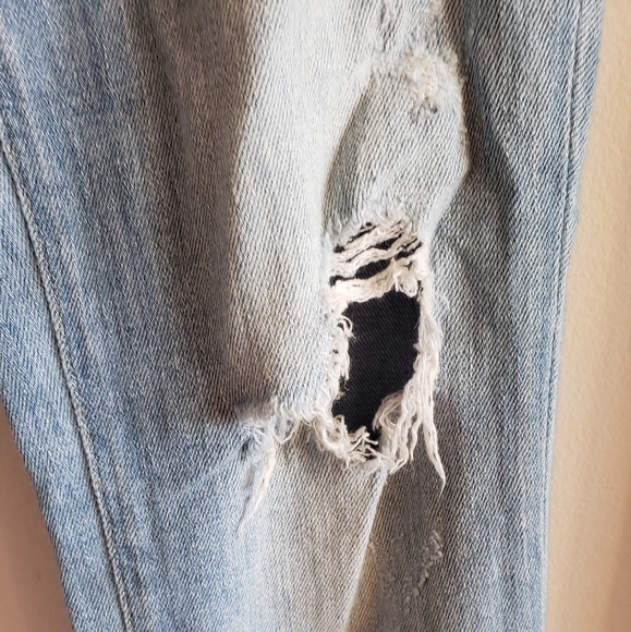 Guess The Msdel Jean Distressed Holy Boho Skinny Leg Roll Up Cuffs Woman Size 26 - Picture 12 of 16